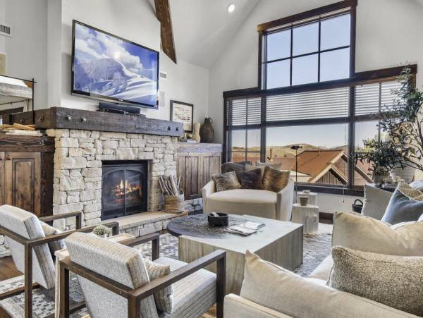 Silver Star Ski in Ski out and shuttle to Park City